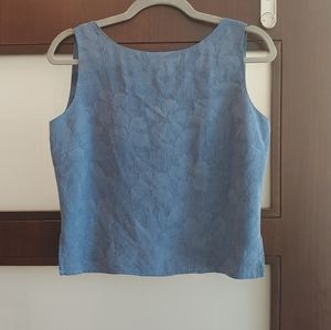 TOMMY BAHAMA SZ 6 100% SILK TOP WITH FLOWERS